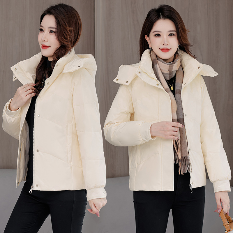 Corta chaqueta de plumón gruesa de invierno para mujeres 2025, nuevo suelto delgado pequeño chaqueta de algodón con capuzas grande