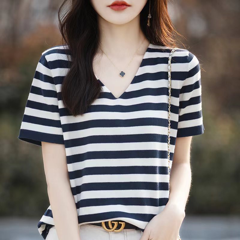 Wholesale 2025 Fashionable and Chic Half-Sleeved V Neck 100 Cotton Knitwear Women's Short-Sleeved Stripesd Slim Design Summer Wear