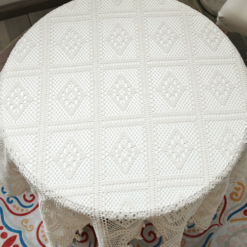 American-style non-slip crocheted lace round tablecloth, dining table cloth, vintage coffee table runner, and cabinet cover—dustproof polyester-cotton blend