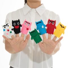 フェルトの情緒の小さい怪獣の気持ちの人形の完成品の創意の子供の教育の絵本の情緒はフェルトの布の教具を広げます。