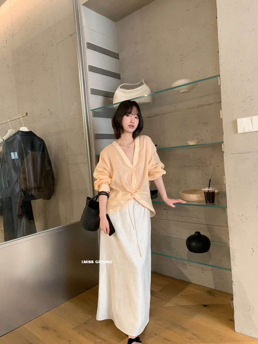 Áo sơ mi nữ dài tay cổ V chất liệu ramie thoáng mát, thiết kế nút thắt phía trước, form rộng — Xanh nước biển, màu hồng, màu cam chi tiết 20