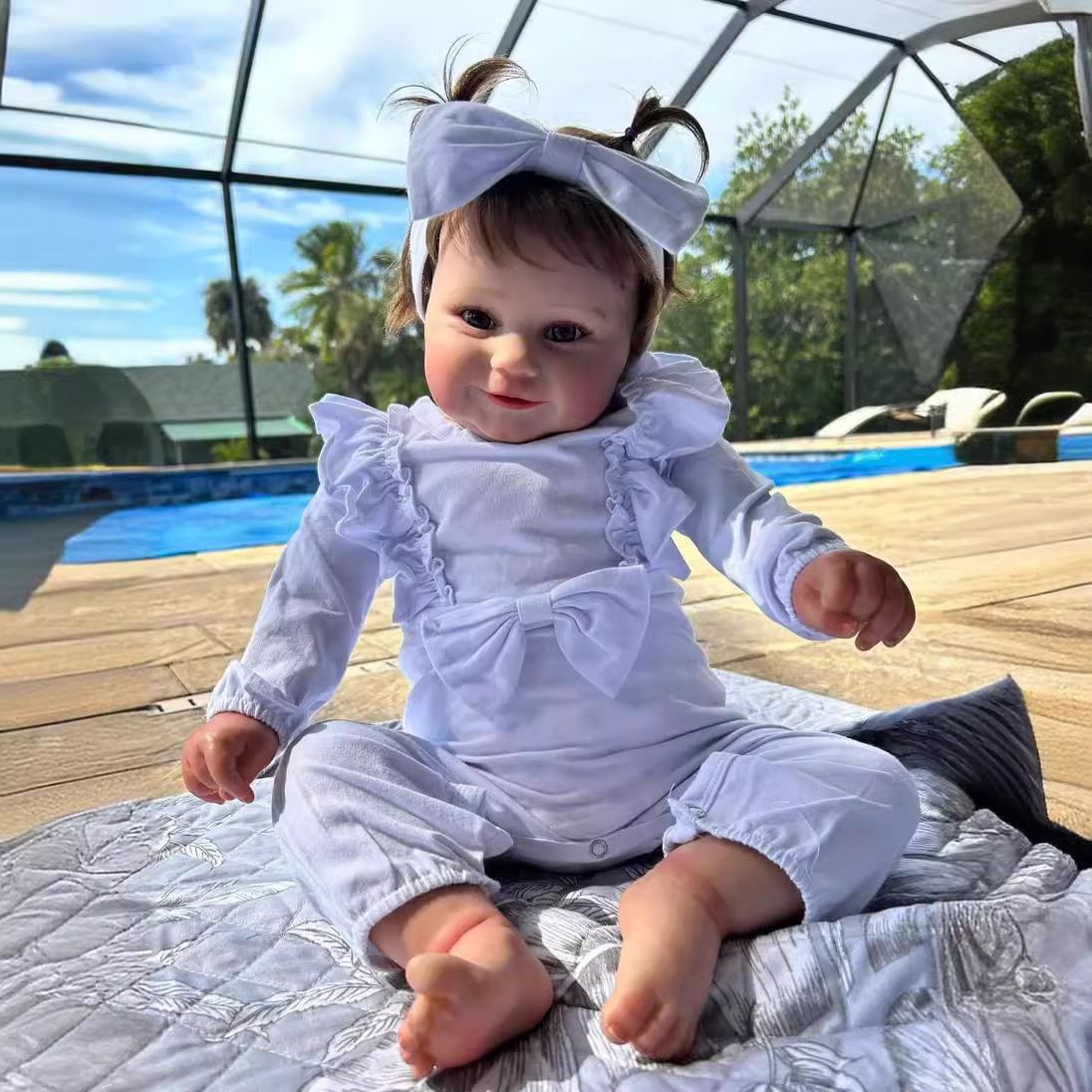 Muñeca de simulación de 60 cm Maddie pintada a mano muñeca de alta gama suministro transfronterizo de un agente de distribución