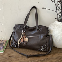 ���������ذ�Ů�͹ų����������C܇�����ٴ�μ��ͨ��б���