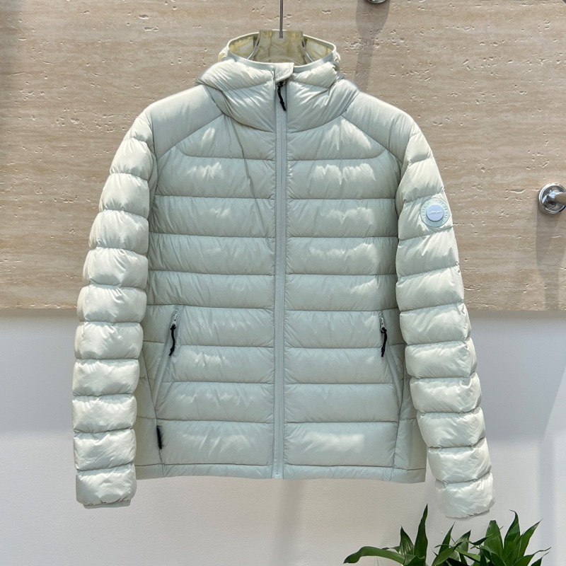 90白鸭绒排骨羽绒服女轻薄短款2025冬新款轻便简约情侣连帽外套男|undefined