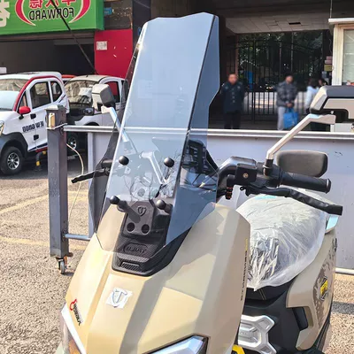 with an Elevated Front Windshield and – Motorcycle front windshield