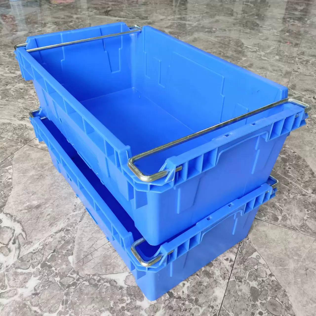 蓝色铁耳周转箱工业运输可堆叠物流箱五金汽配厂加厚周转箱物料框