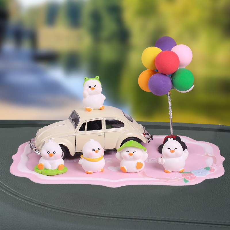 2024 nueva linda hoja de loto patito niña interior consola central decoración de pantalla de navegación adorno de adorno de coche de dibujos animados
