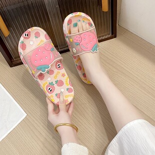 �¿���ֵ�ɐ�ˮ���⴩�r��ɳ����ЬŮ�Ҿ��҃�ܛ�׷���һ����Ů