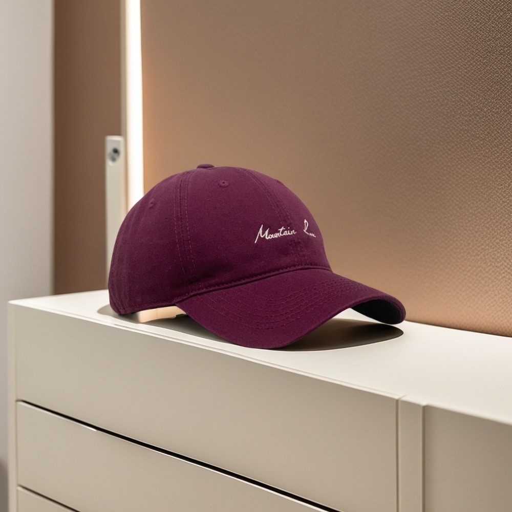 Sombrero de béisbol de estilo japonés original minimalista para hombres y mujeres ociosos con una cabeza grande para mostrar la cara con una gorra de lengua de pato protectora contra el sol.