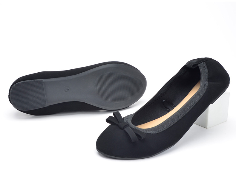 Lovely Pearl Bow Bright Leather Round Toe Flat Shoes