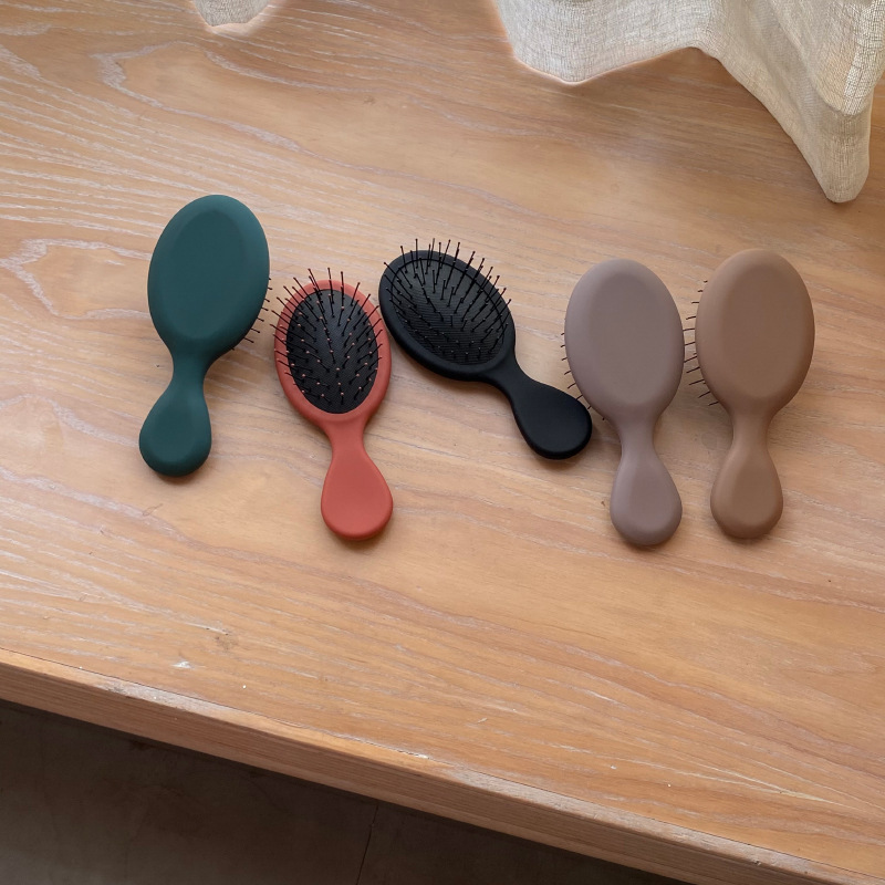 Lady Solid Color Plastic Hair Combs display picture 1