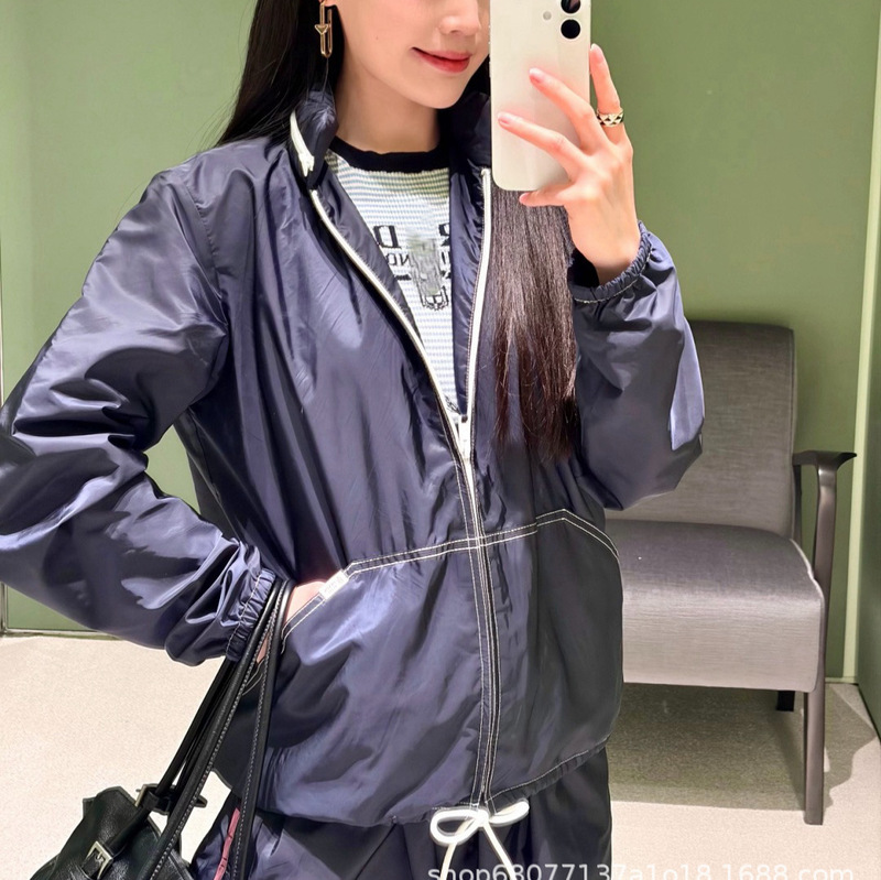 26 new models of pocketed, small-logo, contrasting color navy blue hooded jackets, urban minimalist nylon windbreakers, non-standard versions available for free 26 new models of pocketed, small-logo, contrasting color navy blue hooded jackets, urban minimalist nylon windbreakers, non-standard versions available for free