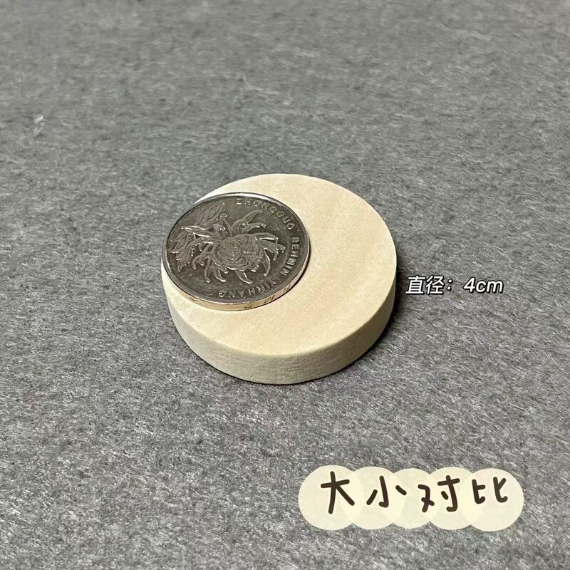 メーカー既製品 丸型ウッドチップ 無垢材 小型ウッドチップ 木製小型円形ディスク ペイントディスク 人形ベース 木彫り木材|undefined