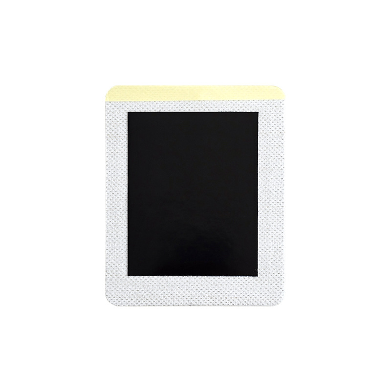 Non-woven black plaster [thickened]