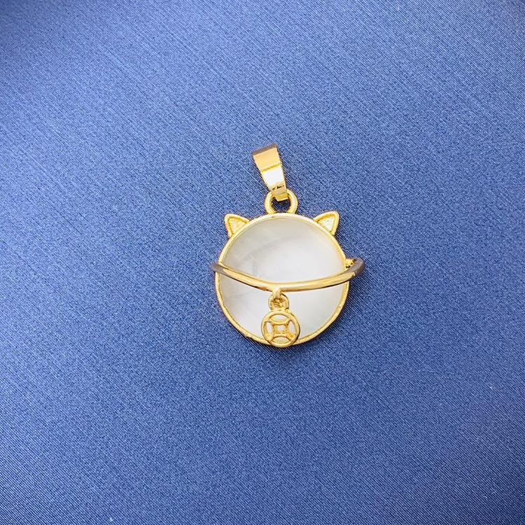 Tiktok Venta caliente colgante al por mayor auto-seleccionado 100 cobre colgante único con fuente de cadena de fábrica al por mayor sin cadena