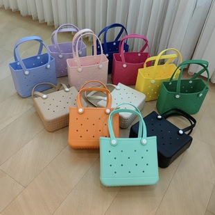 ����evaɳ���ռ{�������Ӿ���ǹ�ɫ�U��ُ��@����¶�I�������