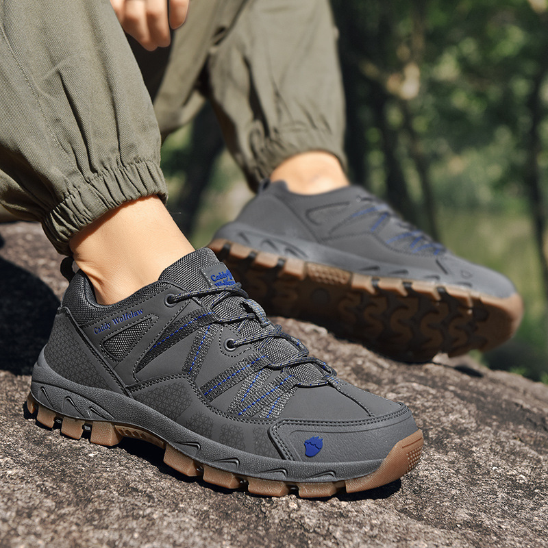 Zapatos casuales al aire libre Primavera de los hombres nuevos zapatos de viaje de cuero inferior suave zapatos de senderismo resistentes al desgaste de mediana edad zapatos de los hombres de fondo del tendón