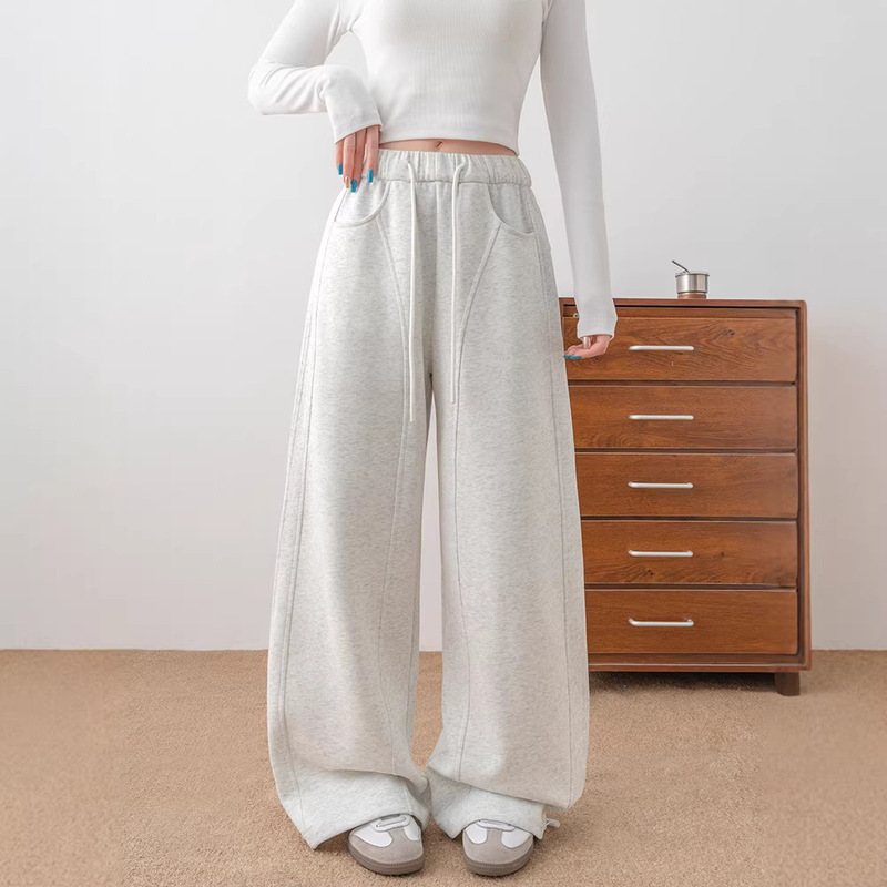 Gray-White Curved Hem Pants for Women, Spring and Autumn 2026 New Style, Narrow Fit Sports Sweatpants, High-Waisted Straight-Leg Casual Drapey Wide-Leg Pants Gray-White Curved Hem Pants for Women, Spring and Autumn 2026 New Style, Narrow Fit Sports Sweatpants, High-Waisted Straight-Leg Casual Drapey Wide-Leg Pants