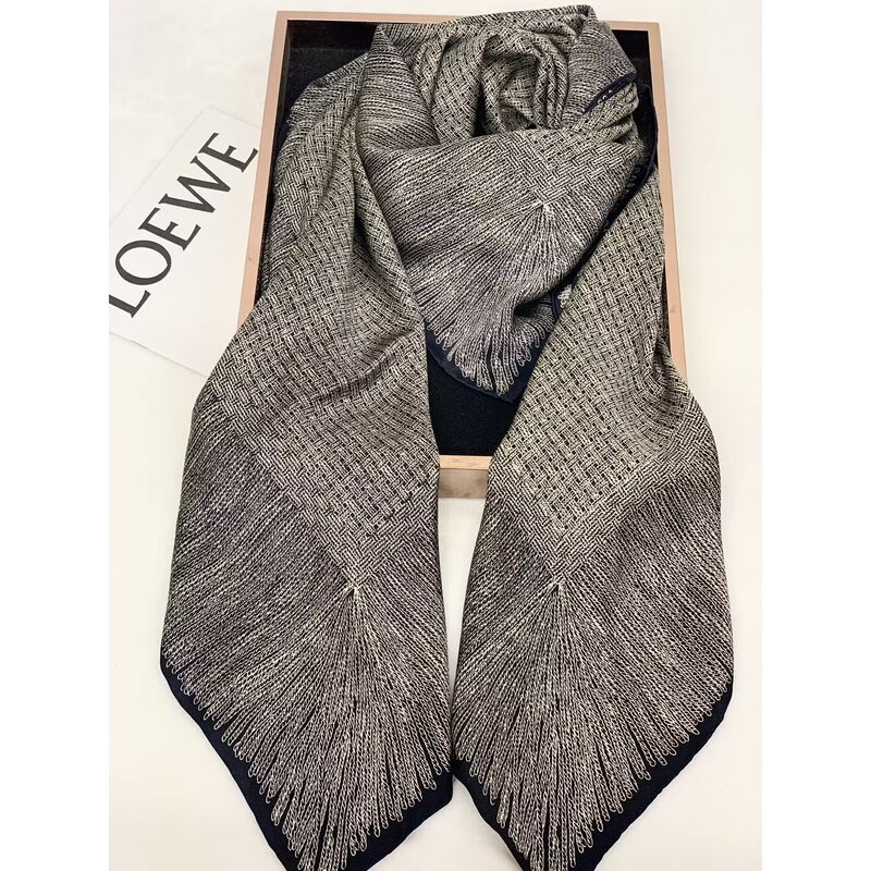 100% Mulberry Silk Large Square Scarf for Women, 135cm Heavyweight Silk Shawl, Hangzhou Silk, High-End Versatile Mom's Silk Scarf