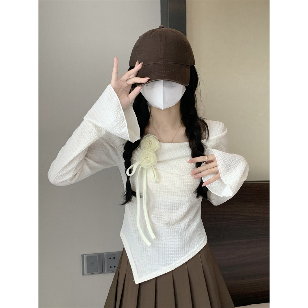 早秋新款韩版时尚气质T恤女装漂亮设计感修身不规则长袖短款上衣