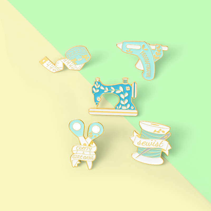 Cartoon Style Geometric Alloy Enamel Unisex Brooches display picture 7