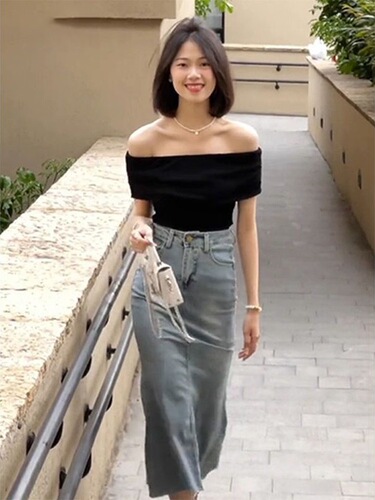 Spice girl one-shoulder black slim shirt niche short slim slim slimming 2025 spring new Korean style top for women