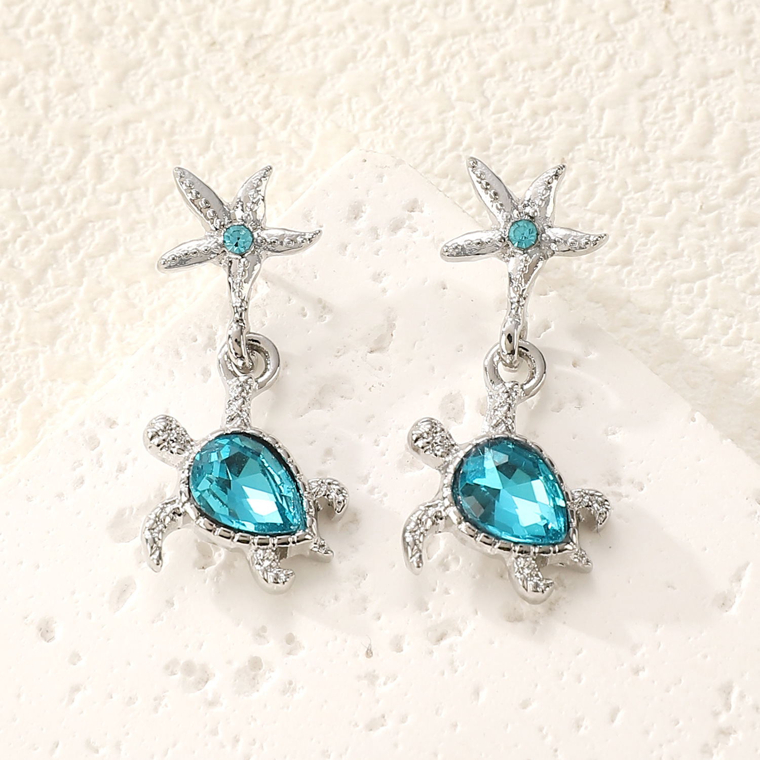 20g Weight Alloy Ear Needle Material Drop Earrings Classification 1 Pair Quantity Casual Occasion Alloy Material Tortoise Pattern Women's Gender Plating Design Simple Style Style 1 Pair Simple Style Tortoise Plating Alloy Drop Earrings 8