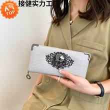 ⇞⇞2025新款大容量一体时尚金属骷髅头长款钱包韩版女百手拿包鳄