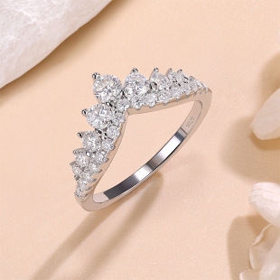 Cross-border Hot Sale Crown Moissanite Ring S925 Sterling Silver Plated 18K Gold Mosan Row Ring V-shaped Design Fashion Jewelry