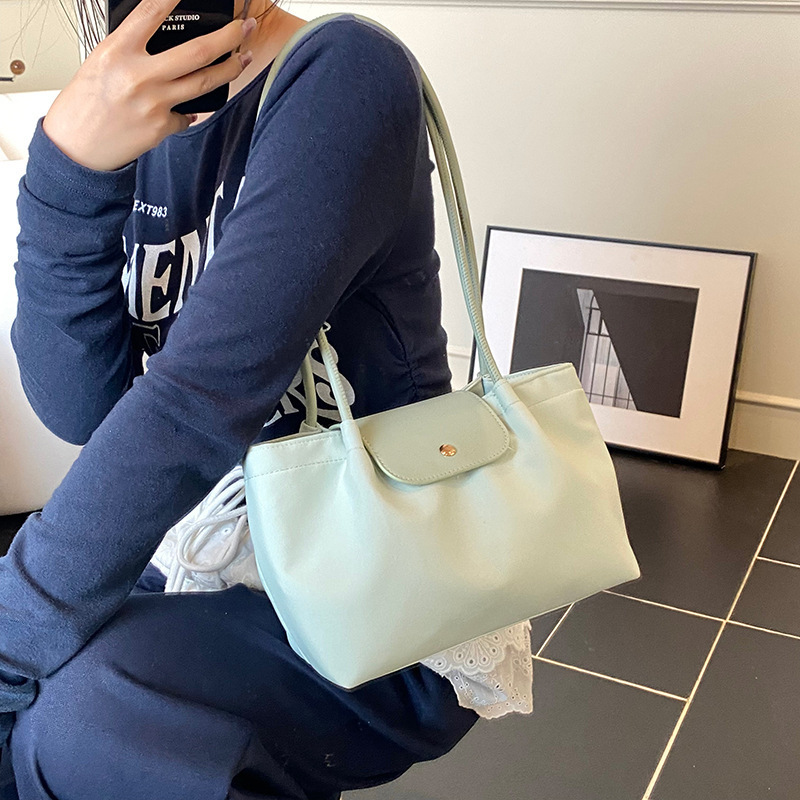 Women's Large Capacity Tote Bag Trendy Commuter Shoulder Bag Style Versatile Quilted Pattern New_voghion.com