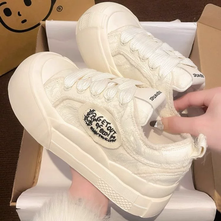 Маленькие белые туфли женский 2024 весной новый кампус с толстой подошвы холст, дикие оригинальные нишевые туфли с круглой головкой, нищие туфли