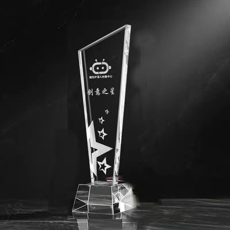 Trofeos de cristal de colores brillantes medalla creativa de alta calidad grabada excelente competencia de empleados de la reunión anual del equipo de la compañía