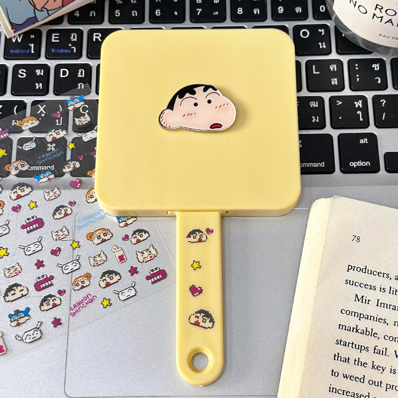 新しいクレヨンしんちゃんハンドルミラーコーム付きポータブル手持ち化粧鏡ガールハートミラーコーム一体型小型ミラー女性用|undefined