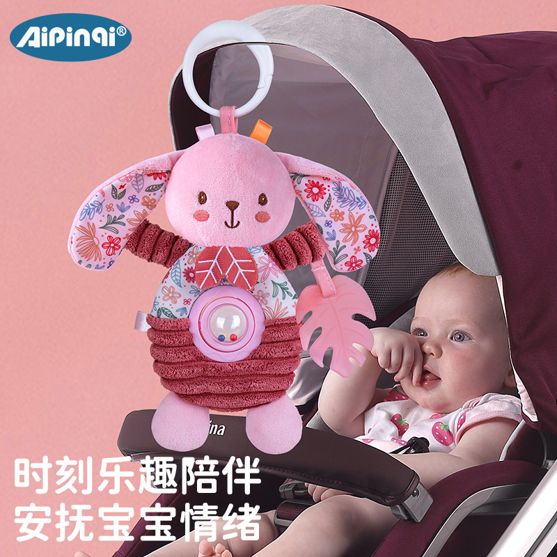 Aipinqi nuevo coche colgante juguete bebé rosa bebé cama colgante de coche de felpa de coche de dibujos animados al por mayor en stock