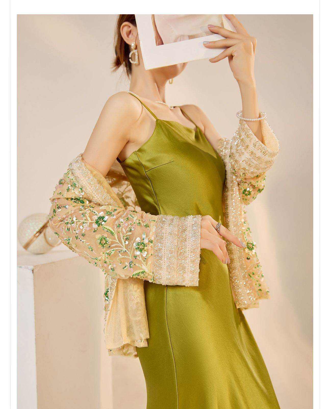 Đầm maxi acetate cao cấp phong cách Trung Hoa mới, kèm áo khoác thêu hạt đa năng N4020 — Váy hai dây, Áo khoác chi tiết 13