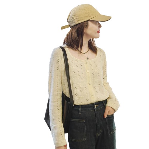 Soft, Hollowed-Out Short Knitted Cardigan for Women – Spring & Autumn Slimming Outerwear Sweater