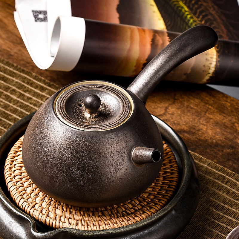Retro Japanese ceramic big teapot for home use