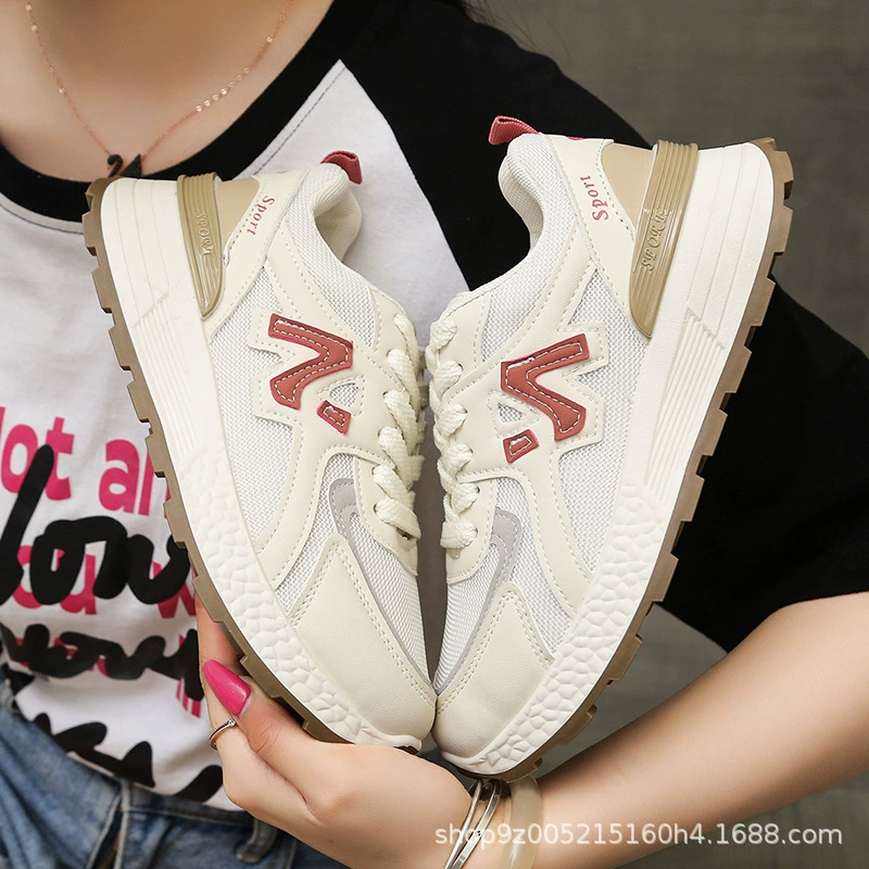 Летние сетчатые кроссовки для женщин 2025, новые дышащие спортивные повседневные туфли на толстой подошве, универсальные вафельные кроссовки в стиле Форреста Гампа