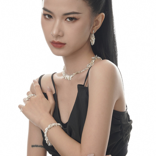 E1300 Grass skirt series swaying earrings temperament S925 sterling silver leaf earrings women's niche ethnic style earrings