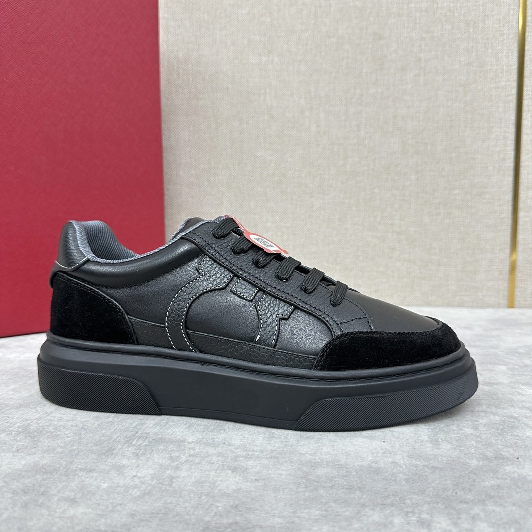 Estación europea nuevo cuero para hombres zapatos deportivos casuales de suela gruesa personalidad empalme de moda universal cordón zapatos de moda hombre