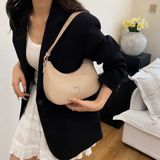 包包女2024秋季新款月牙包潮腋下包简约女单肩包通勤时尚休闲包女