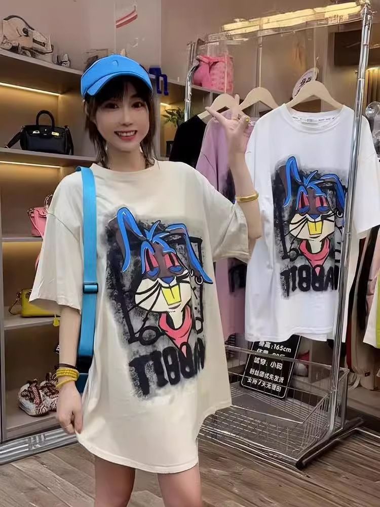 Gran tamaño gordo mm210 jin dibujos animados impresión conejo camiseta de manga corta mujer algodón cuello redondo diseño suelto sensación de nicho de moda