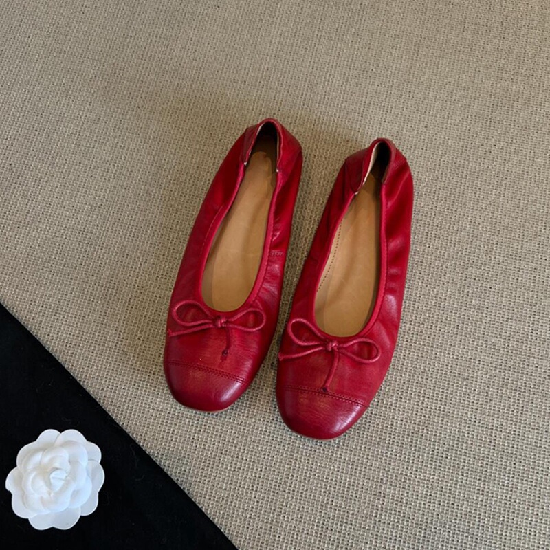 Super Soft Sheepskin Retro Shallow-Mouthed Slip-On Shoes for Women, Soft Leather Soft-Soled Granny Shoes, Retro Flat Genuine Leather Shoes Super Soft Sheepskin Retro Shallow-Mouthed Slip-On Shoes for Women, Soft Leather Soft-Soled Granny Shoes, Retro Flat Genuine Leather Shoes