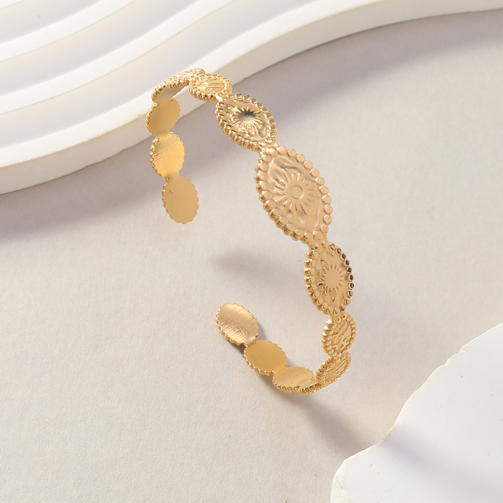Europa y los Estados Unidos transfronterizos pulseras de acero de aluminio de aluminio de alta calidad para mujeres moda versátil números romanos diamantes joyas de acero inoxidable image 7