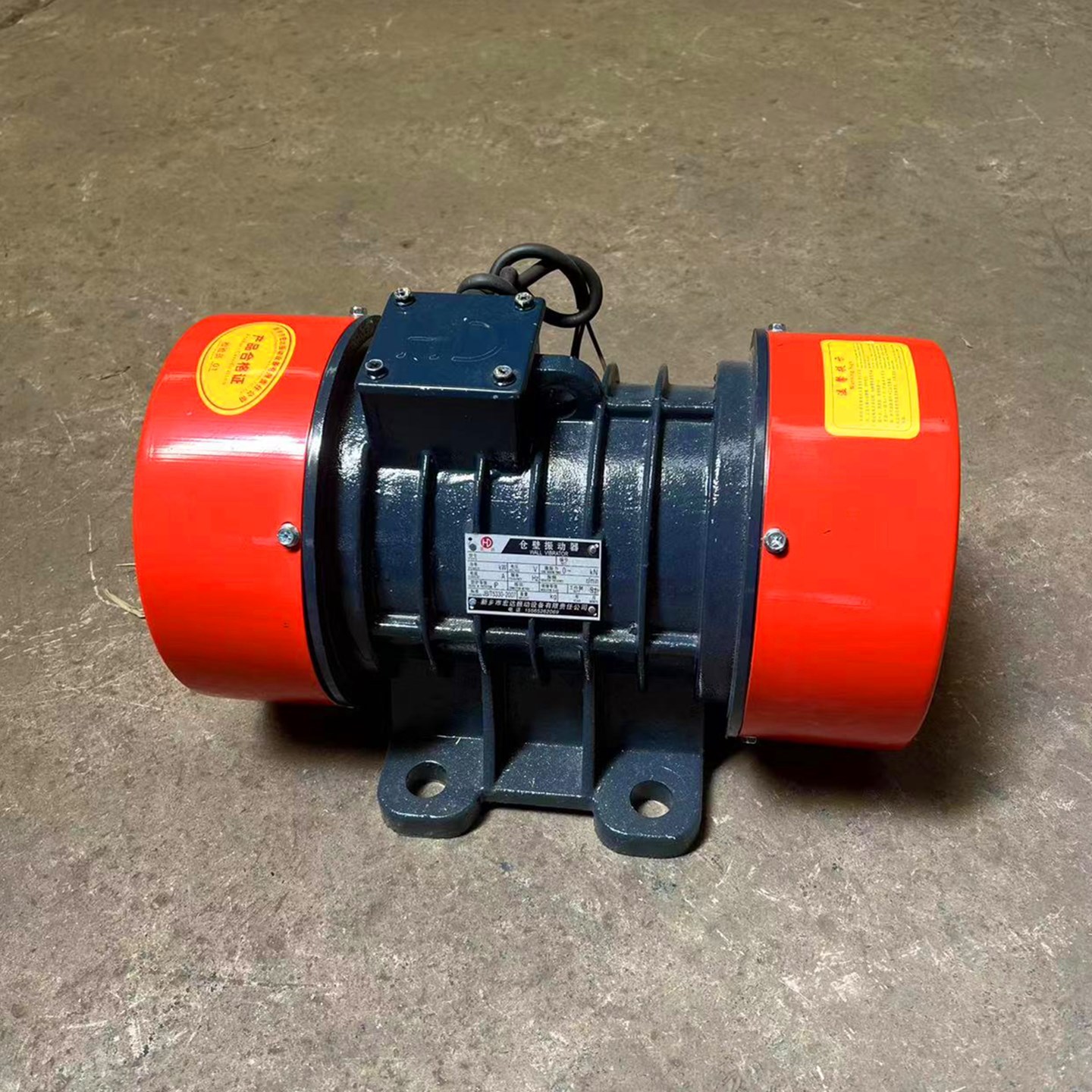 供应TZD-31-4/0.4KW振动电机YZO振动电机/宏达岳绍义