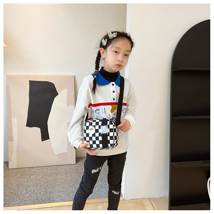 127g Weight Polyester Lining Material Zipper Closure Type Sling Strap Strap Type Shoulder Bag, Crossbody Bag Bags Type Casual Occasion Nylon Material Plaid Pattern All Seasons Season Kid'S, Women's Gender Cute Style Square Shape Kid'S Women's Nylon Plaid Cute Square Zipper Shoulder Bag Crossbody Bag 20