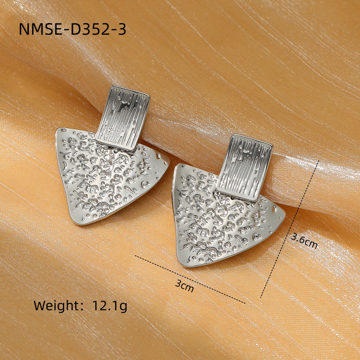 Women's Gender PVD Coated Real Gold Plated Triangle Square Heart Shape 304 Stainless Steel Simple Style Waterproof Non Tarnish Drop Earrings
