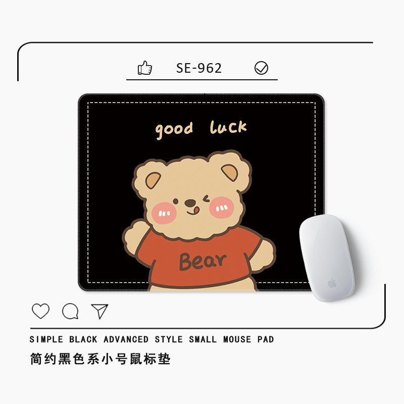 8128 혀가 튀어나온 레드 T곰