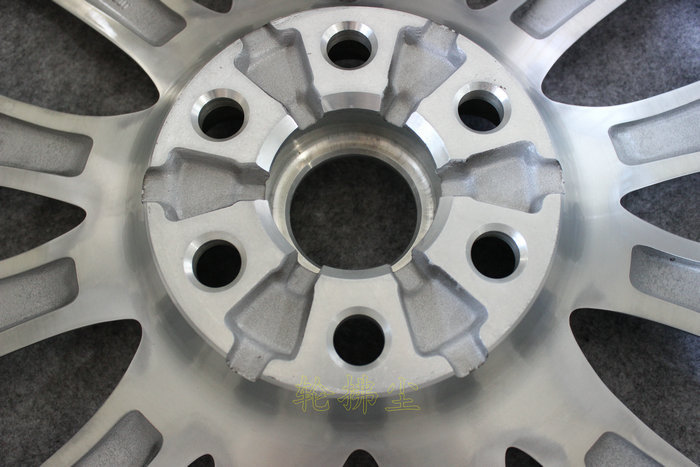 Suitable for Buick Enclave 20inch original genuine aluminum alloy wheels, four-wheel drive premium flagship modification