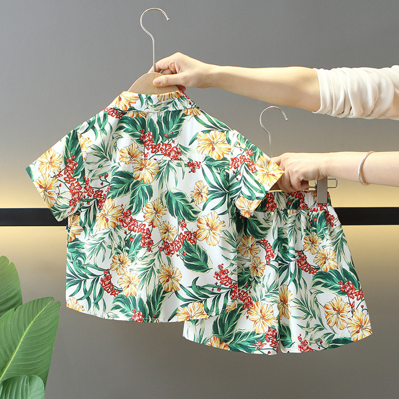 7859 Traje de verano para niños 2025 Nuevo estilo Camisa de manga corta para niños Pantalones cortos Ropa de verano para bebés de dos piezas